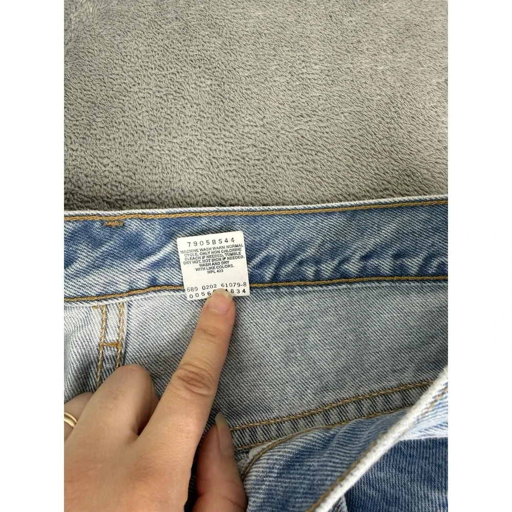 Levis measurements are